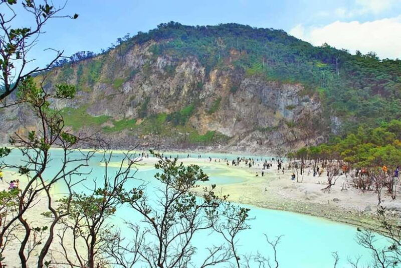 jakarta-8-days-exploring-west-java-and-jakarta