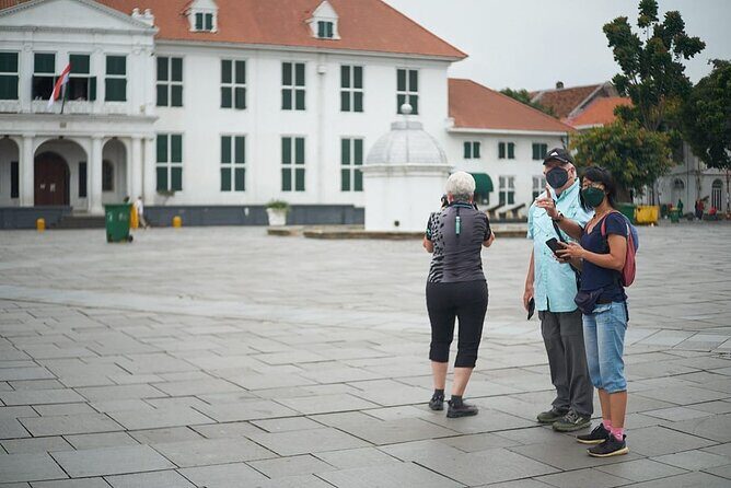 Jakarta City Tour Cultural Immersion Herbal Drinks & Hidden Gems - Key Points