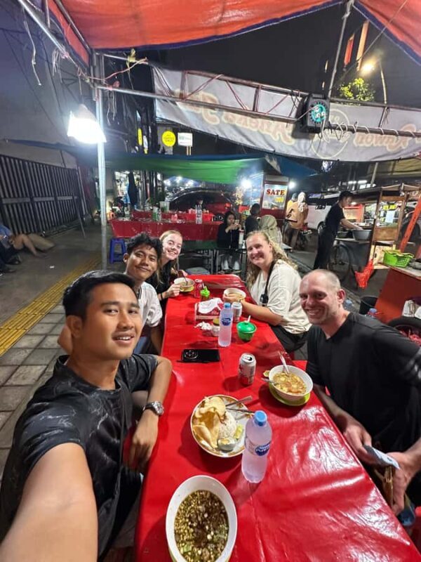 Jakarta Evening City Tour with Food Tasting - Key Points