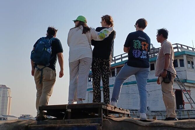 Jakarta Half Day Visit The Monument with Highlight City Tour - Who Should Consider This Tour?