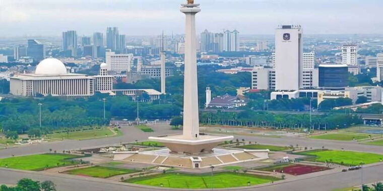 jakarta-heritage-city-tour-with-lunch-souvenir