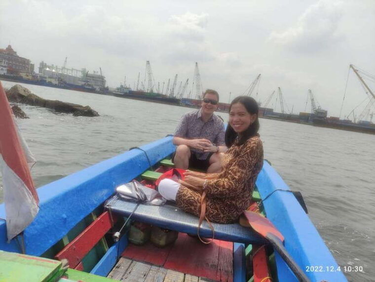 jakarta-highlights-capital-city-with-canal-boat-tour