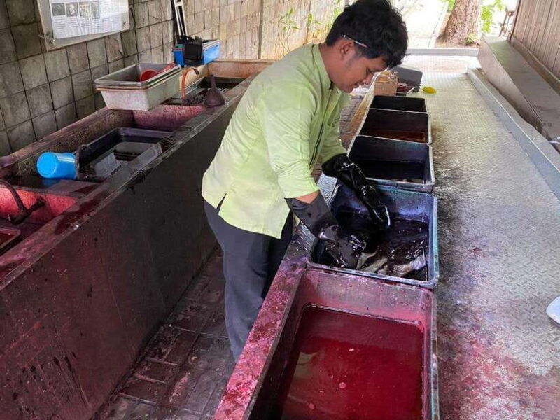 jakarta-landmark-tour-with-batik-workshop