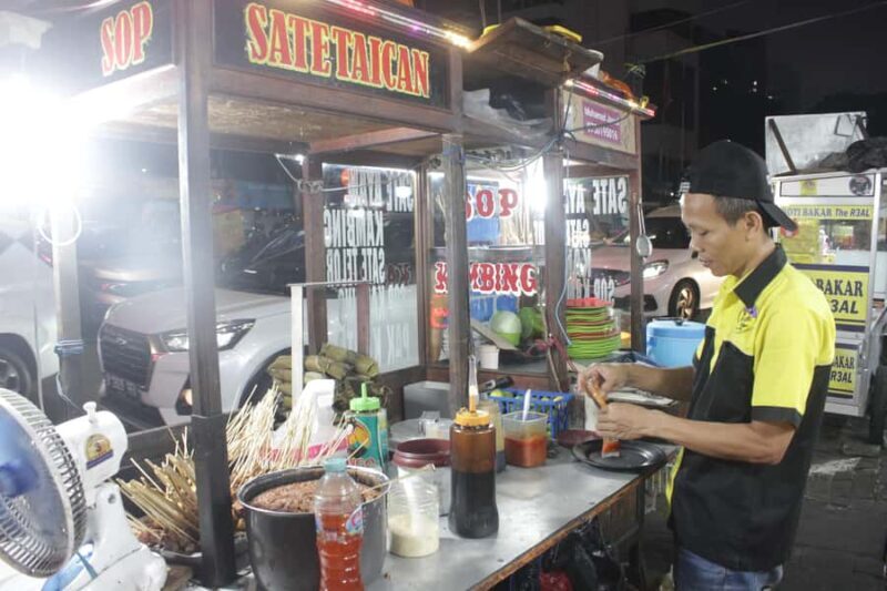 Jakarta: Local, Authentic Sabang Street Food Guided Tour - An In-Depth Look at the Sabang Street Food Tour