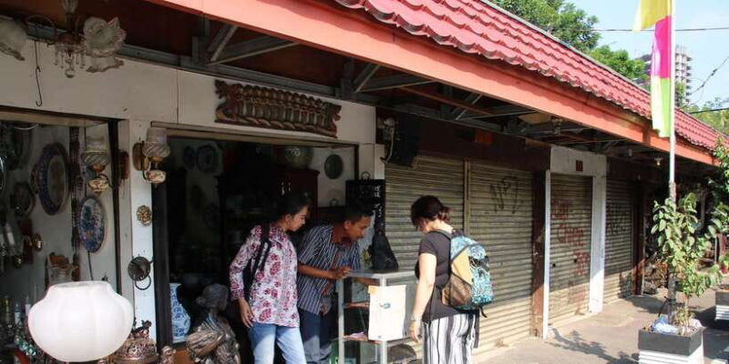 jakarta-night-life-tour-with-highlight-and-food-tour