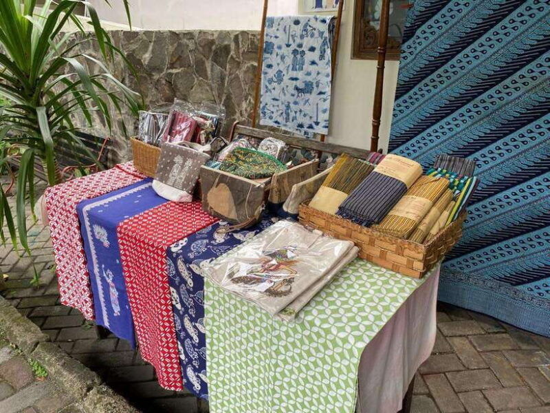 jakarta-old-town-tour-with-batik-workshop
