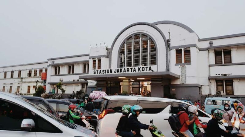 Jakarta: Old Town Tour with Guide and Entry to Museum - Who Should Consider This Tour?