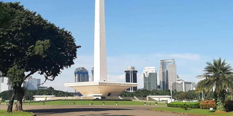 jakarta-private-car-charter-with-professional-driver
