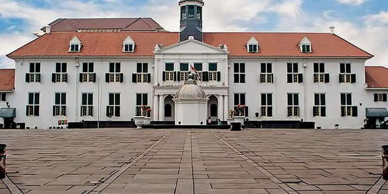 jakarta-private-city-tour-with-lunch-and-souvenir