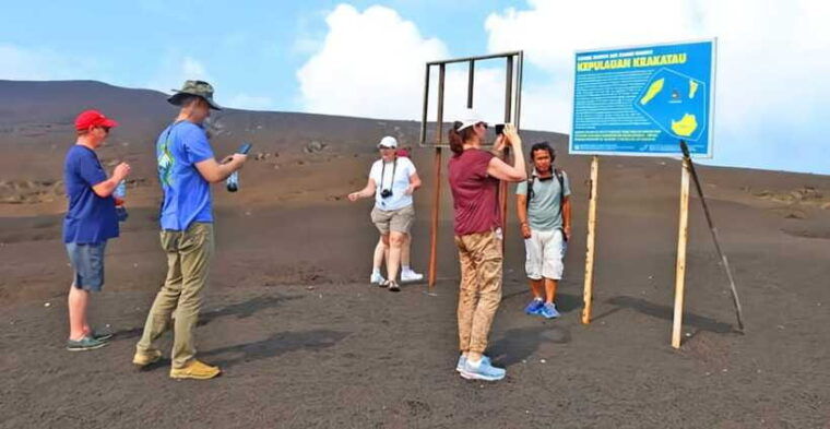 jakarta-private-exploring-mount-krakatau-volcano-tour