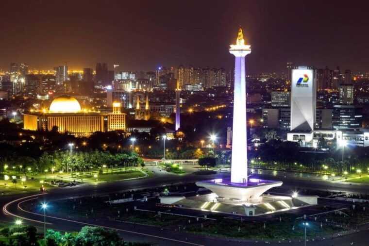 jakarta-private-guided-sightseeing-street-food-night-tour