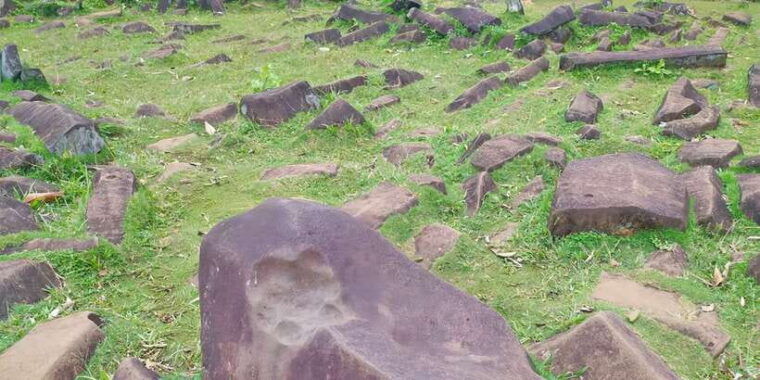 jakarta-private-tour-gunung-padang-site