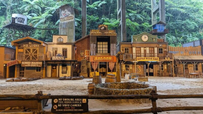 jakarta-private-tour-safari-park-tea-plants-waterfall