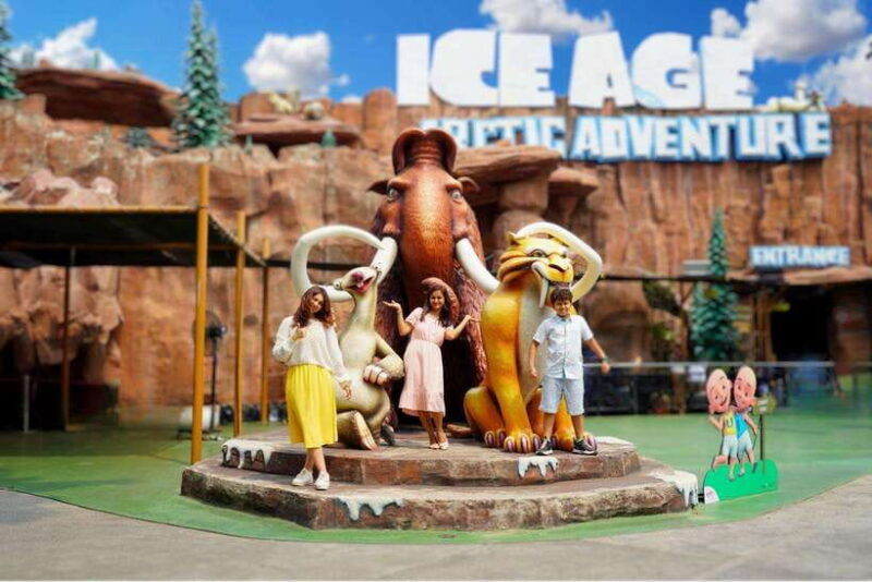 jakarta-sea-world-fantasy-world-and-ancol-dreamland-tour