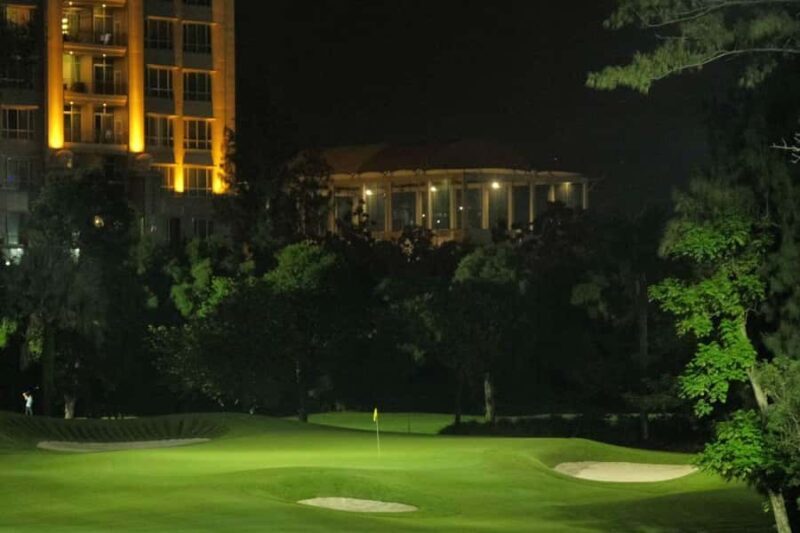 Jakarta: Senayan Night Golf with City Views and Transfer - FAQ