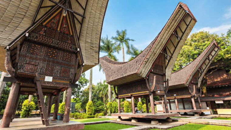 jakarta-setu-babakan-and-taman-mini-indonesia-indah-tour
