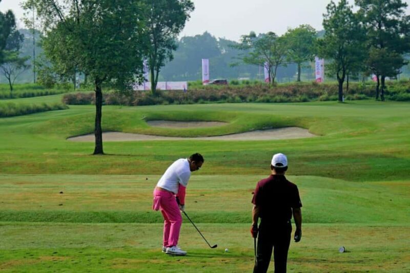 Jakarta: Suvarna Golf Experience w/ Caddies & Hotel Transfer - An in-depth look at the Jakarta: Suvarna Golf Experience