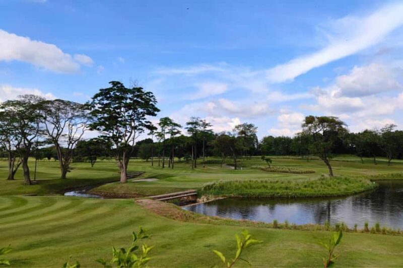 Jakarta: Suvarna Golf Experience w/ Caddies & Hotel Transfer - FAQ