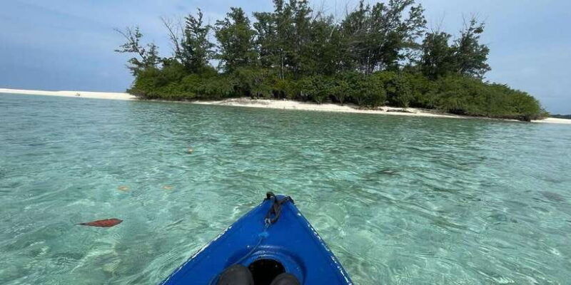 jakarta-thousand-island-tour-with-canoeing-and-snorkeling