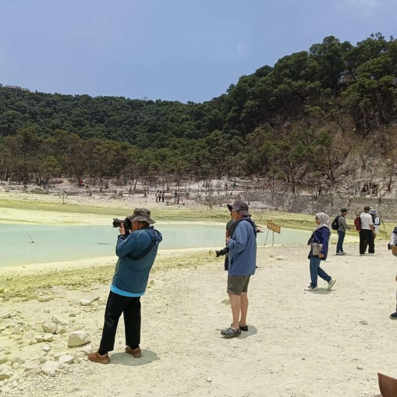 Jakarta Tour: White Crater, Pinisi Resto , Tea plantation - The Experience Provider and Similar Tours