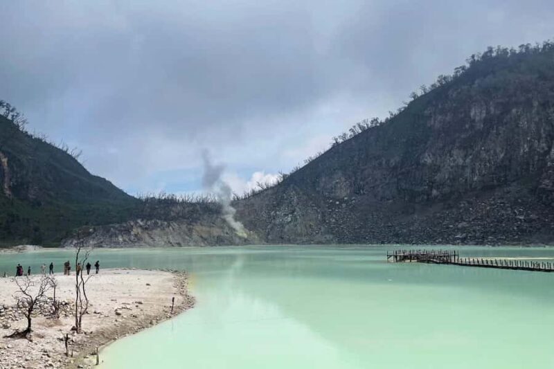 Jakarta: Volcano, Suspension Bridge and Hot Spring - Key Points