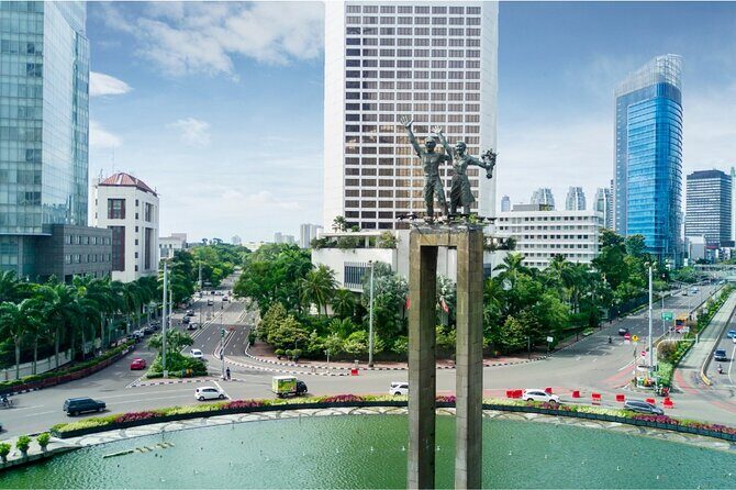 Jakarta Walking Tour with MRT and Multilingual Guide - In-Depth Look at the Jakarta Walking Tour