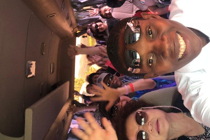 jamaica-best-water-falls-tourmobay-bay-to-dunns-river-blue-hole