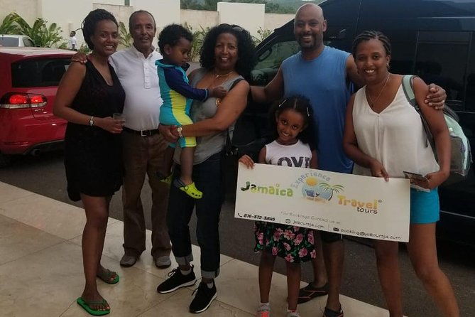 jamaica-best-water-falls-tourmobay-bay-to-dunns-river-blue-hole