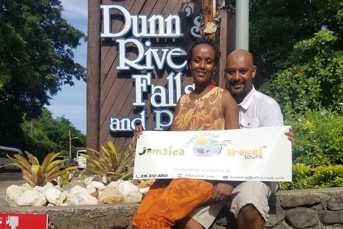 jamaica-best-water-falls-tourmobay-bay-to-dunns-river-blue-hole