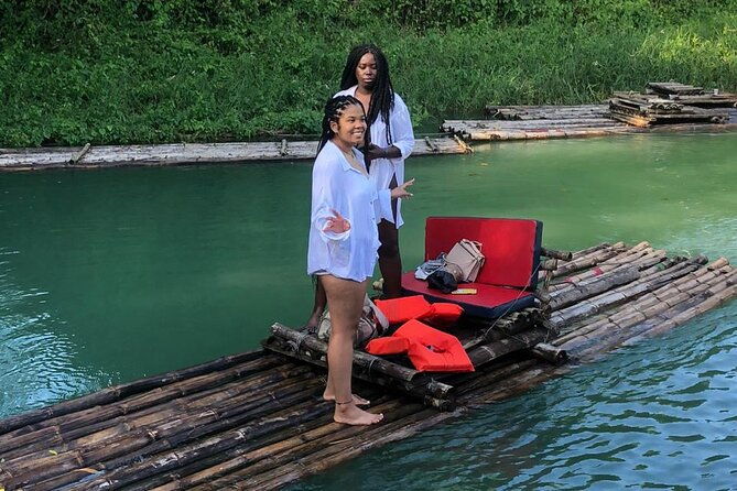 jamaica-martha-brae-bamboo-rafting-with-bus-transportation