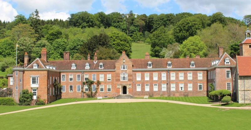 james-bond-classic-tour-from-london