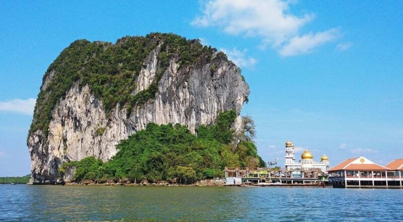 james-bond-islands-private-full-day-by-speedboat