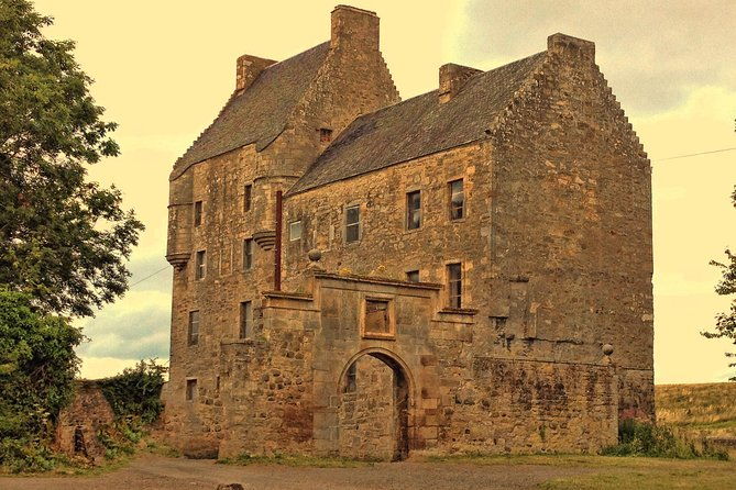 jamie-fraser-outlander-tour-to-lallybroch-tours-edinburgh