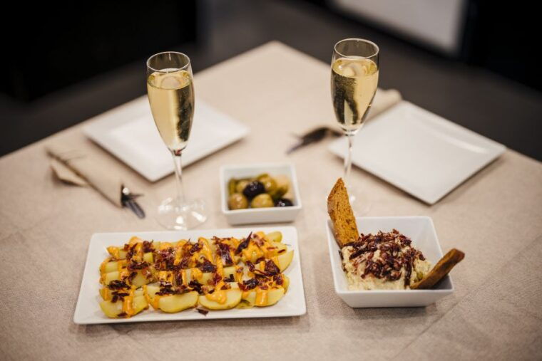 jamon-cheese-and-wine-experience-near-sagrada-familia