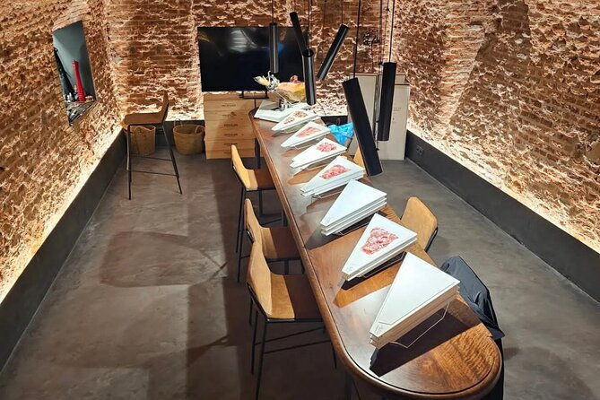 jamon-iberico-fine-meats-gourmet-tasting-with-wine-in-madrid