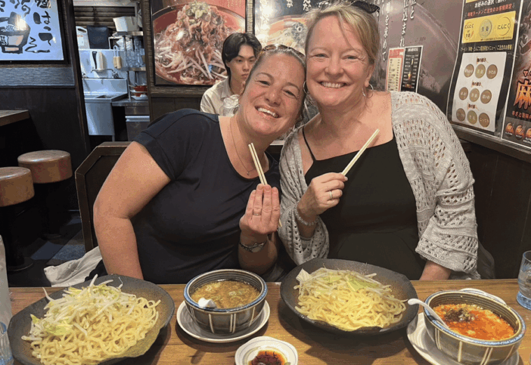 japan-nightlife-highlights-izakaya-karaoke-bar-ramen