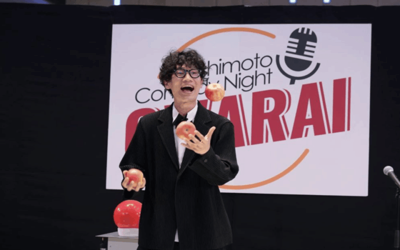 japanese-comedian-english-show-all-you-can-drink-bar-tour