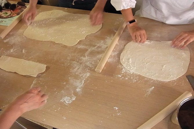 japanese-cooking-and-udon-making-class-in-tokyo-with-masako