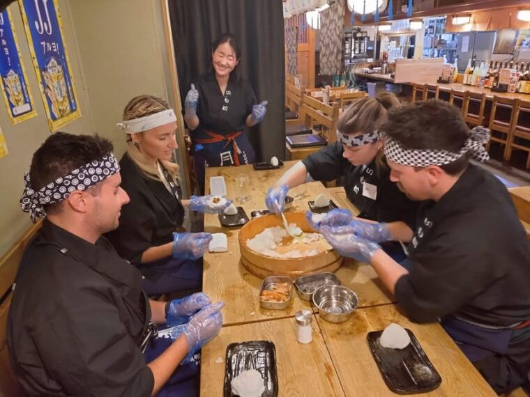 japanese-cooking-experience-dashimaki-yakitori-onigiri
