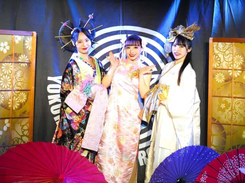 Japanese Dance Show with Kimono Costume Experience  Drinks - A Closer Look at the Japanese Dance Show with Kimono Costume Experience in Yokohama