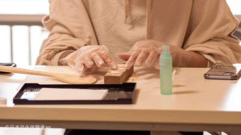 japanese-dried-type-sweets-ohigashi-making