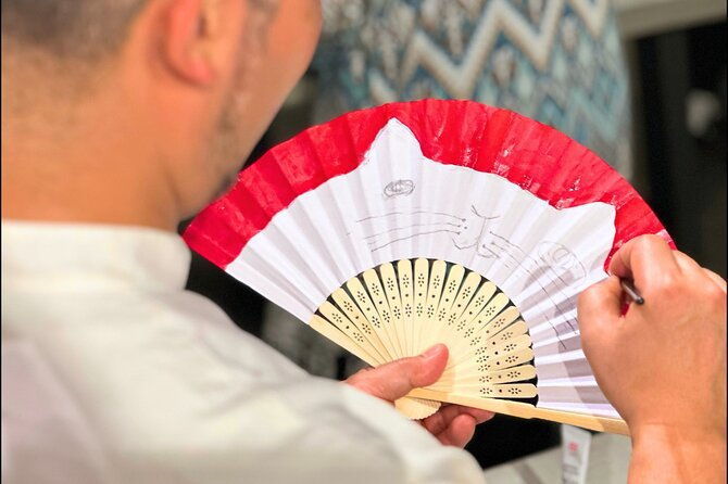 japanese-fan-painting-workshop-in-a-tokyo-flower-shop