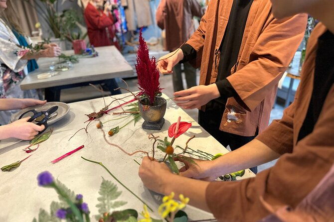 japanese-flower-arranging-ikebana-experience-workshop-in-tokyo