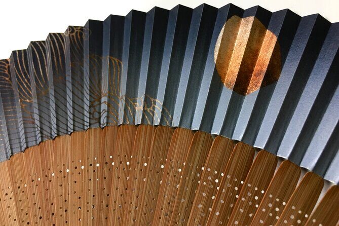 Japanese Kimono Workshop and History - The Experience in Detail