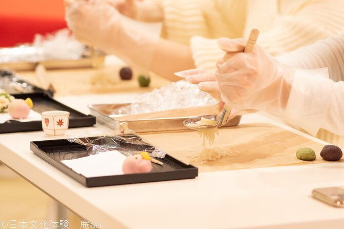 japanese-traditional-sweets-making-2