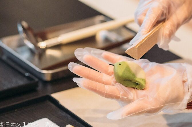 japanese-traditional-sweets-making-2