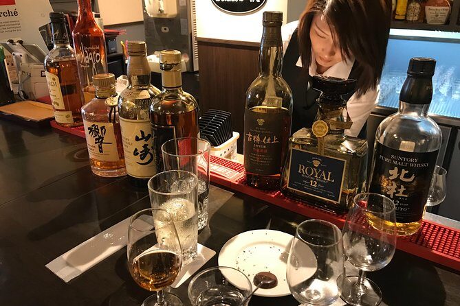Japanese whiskey tasting; relaxed and educational in the bar - Authenticity and Why Travelers Will Love It