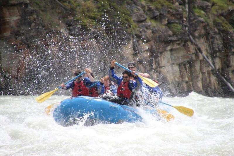 jasper-athabasca-falls-river-rafting-adventure