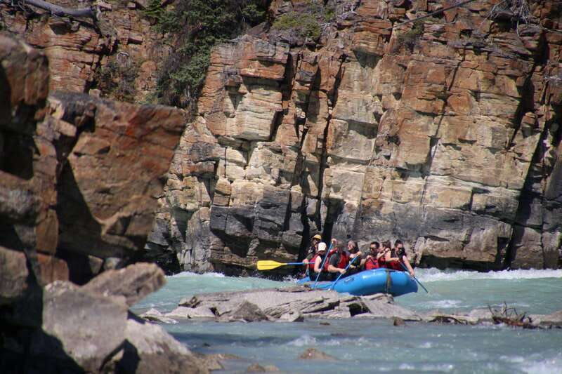 jasper-athabasca-falls-river-rafting-adventure