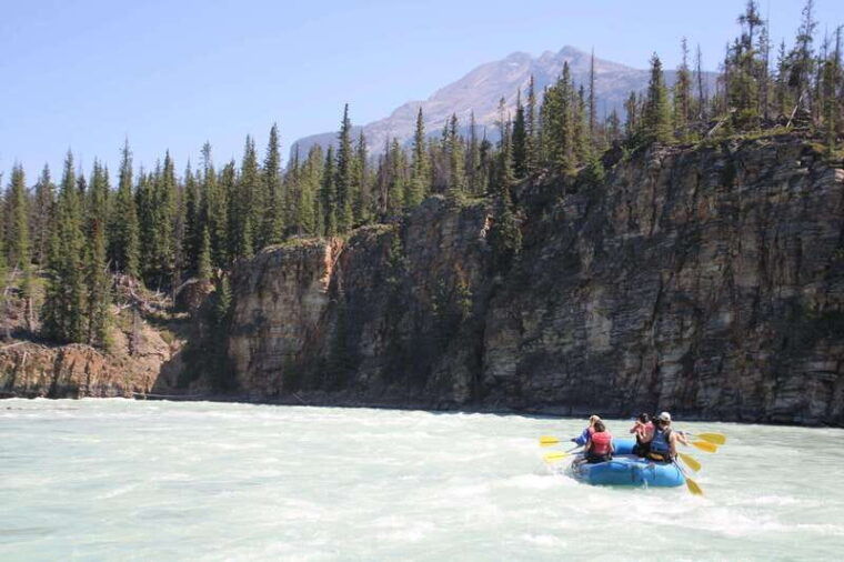 jasper-athabasca-falls-river-rafting-adventure